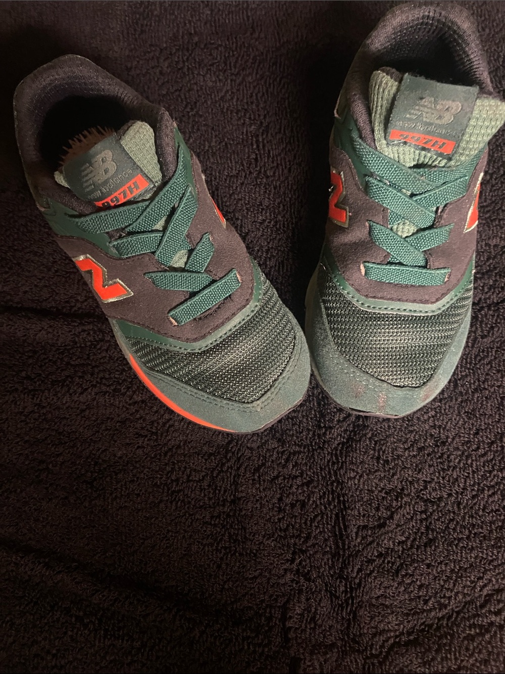 New Balance Kids Green and Black Sneakers with Orange Highlights